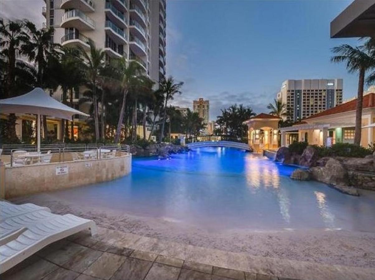 The Towers Of Chevron Renaissance - Holidays Гоулд Коуст Екстериор снимка