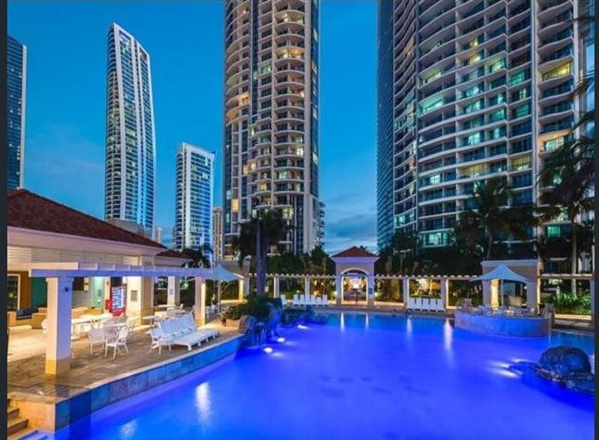 The Towers Of Chevron Renaissance - Holidays Гоулд Коуст Екстериор снимка